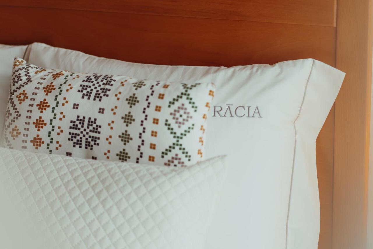 Racia Lodges - Apartment فيانا دو كاستيلو المظهر الخارجي الصورة